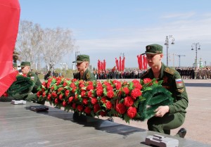 Председатель Счетной палаты Тюменской области Дмитрий Огородников принял участие в торжественных церемониях в честь празднования 79-й годовщины Победы в Великой Отечественной войне